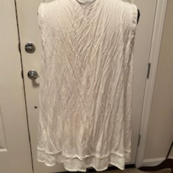 Tank top - Picture 3 of 4